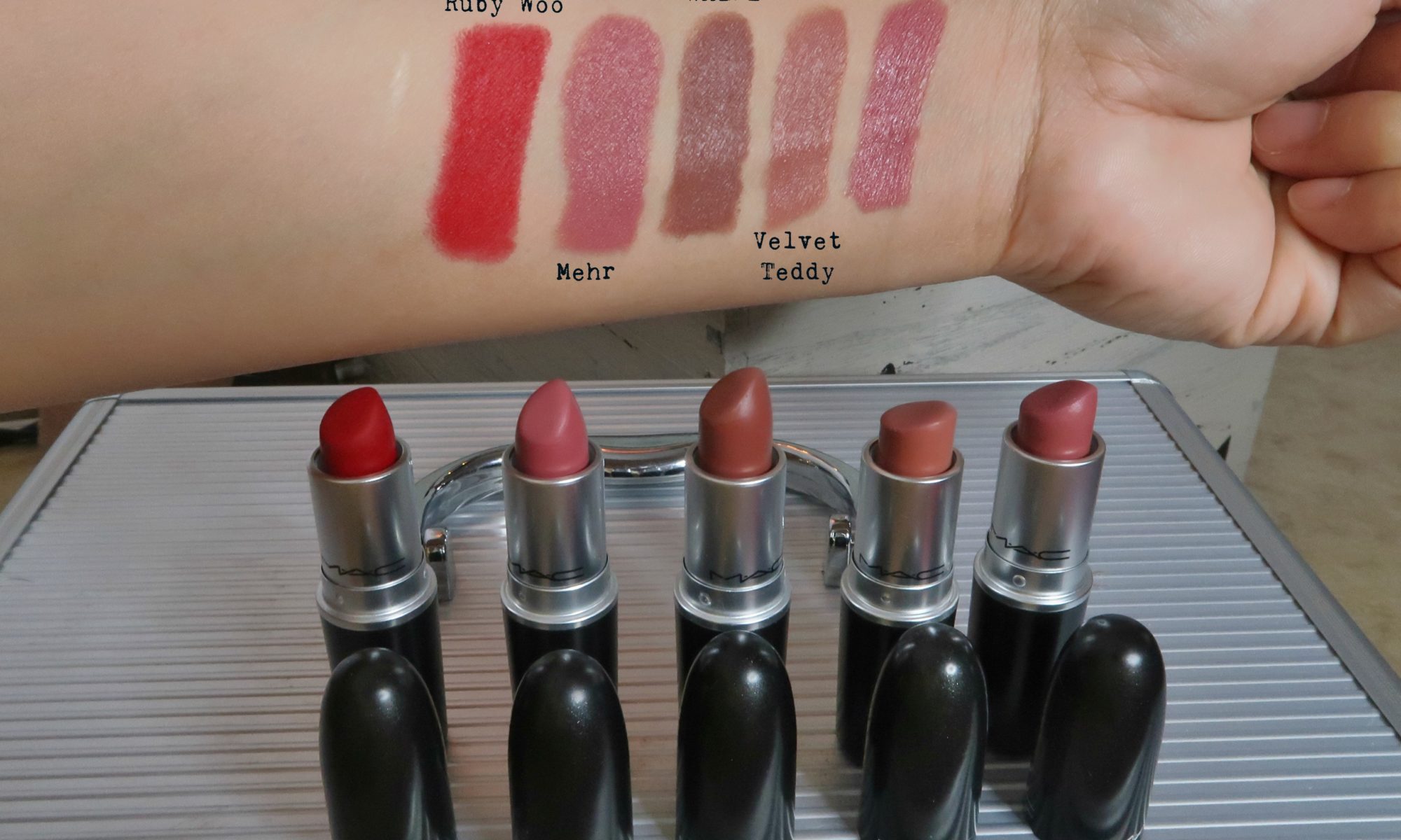 My MAC Lipstick Collection & Swatches.